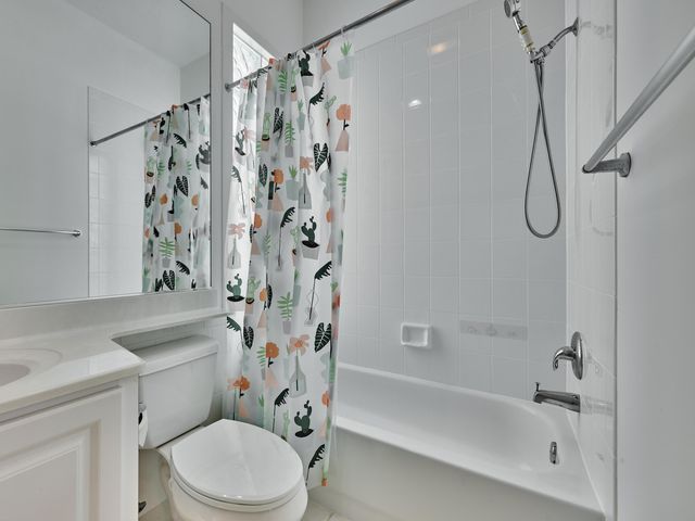 8701 Oldham Way, West Palm Beach, FL 33412