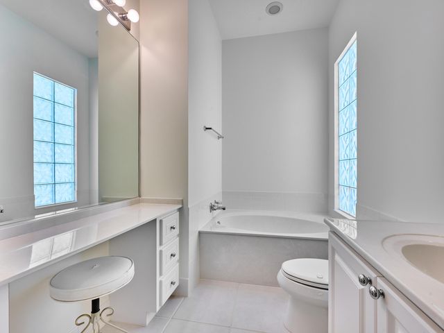 8701 Oldham Way, West Palm Beach, FL 33412