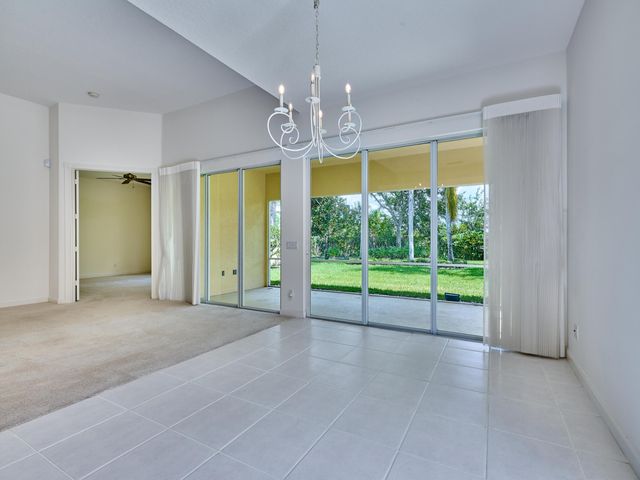 8701 Oldham Way, West Palm Beach, FL 33412