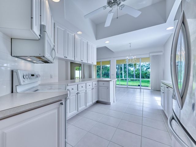 8701 Oldham Way, West Palm Beach, FL 33412