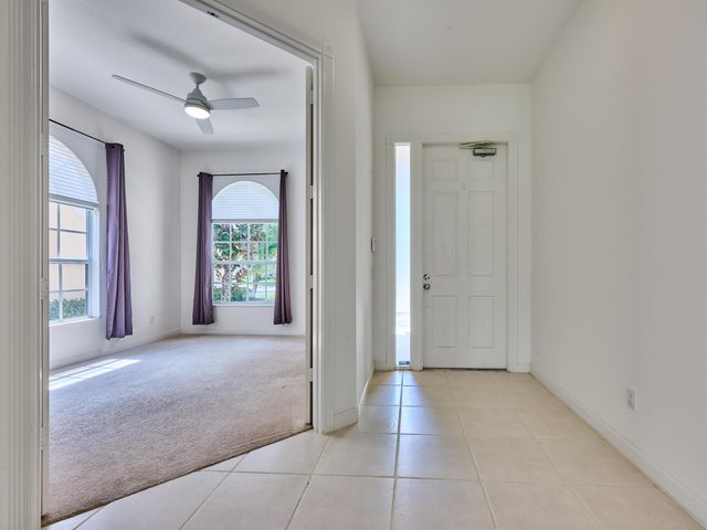 8701 Oldham Way, West Palm Beach, FL 33412