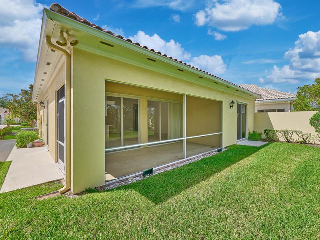 8701 Oldham Way, West Palm Beach, FL 33412