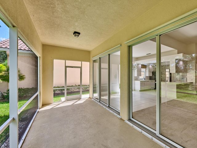8701 Oldham Way, West Palm Beach, FL 33412