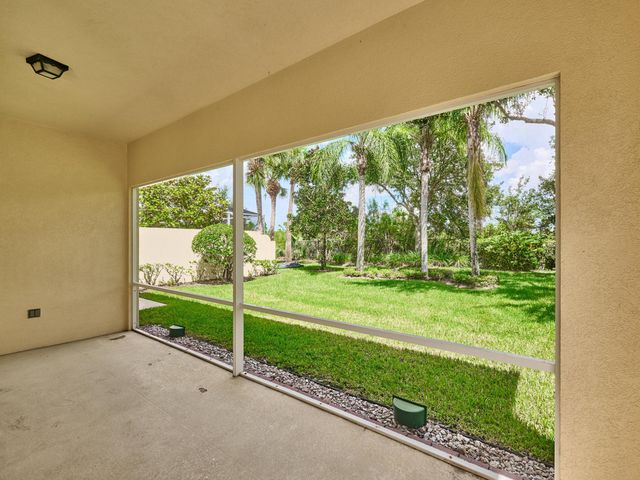 8701 Oldham Way, West Palm Beach, FL 33412