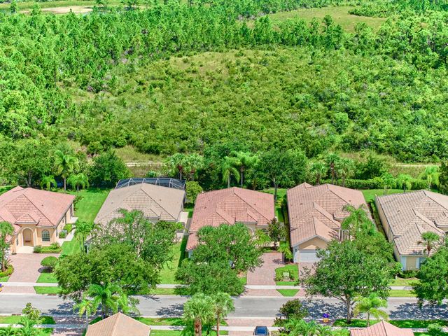 8701 Oldham Way, West Palm Beach, FL 33412