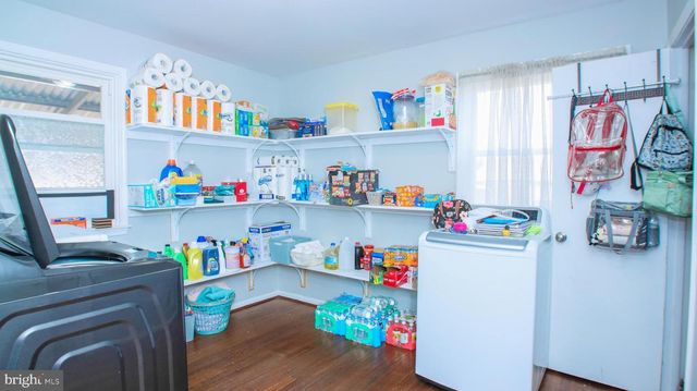 5804 RUNFORD DR, Hyattsville, MD 20784