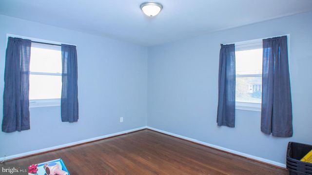 5804 RUNFORD DR, Hyattsville, MD 20784