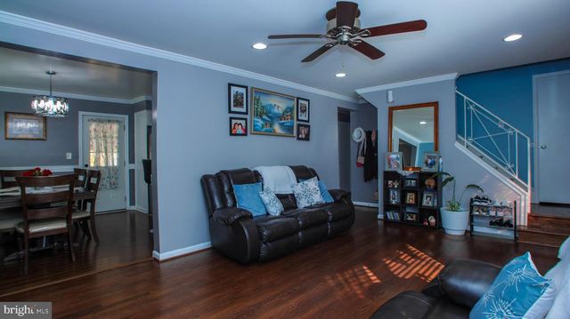 5804 RUNFORD DR, Hyattsville, MD 20784