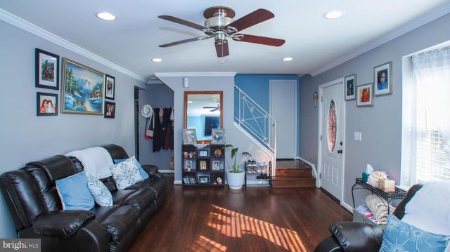 5804 RUNFORD DR, Hyattsville, MD 20784