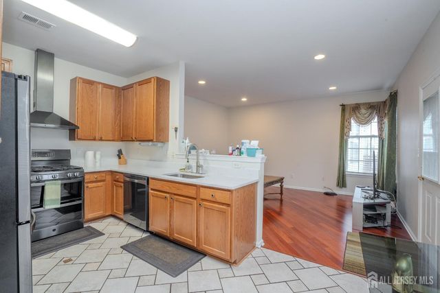 1101 Cottonwood Court, North Brunswick, NJ 08902