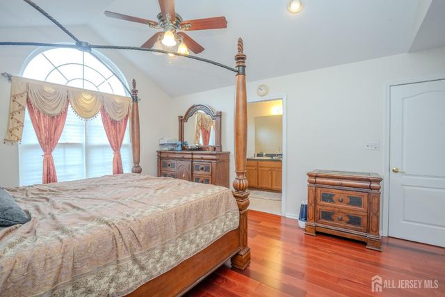 1101 Cottonwood Court, North Brunswick, NJ 08902