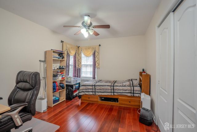 1101 Cottonwood Court, North Brunswick, NJ 08902