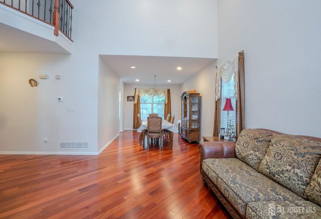 1101 Cottonwood Court, North Brunswick, NJ 08902