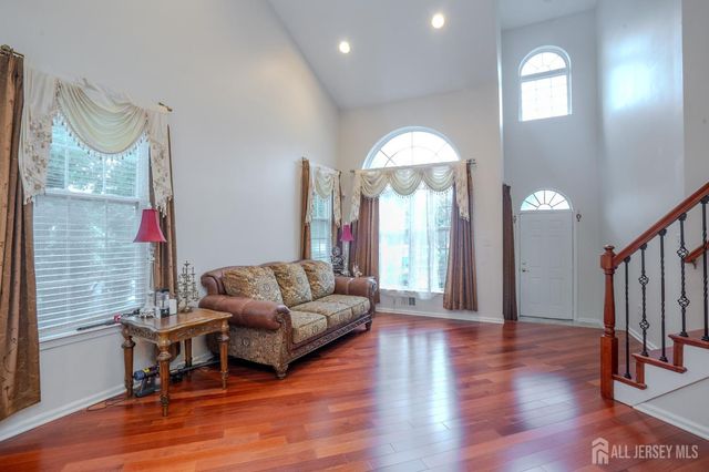 1101 Cottonwood Court, North Brunswick, NJ 08902