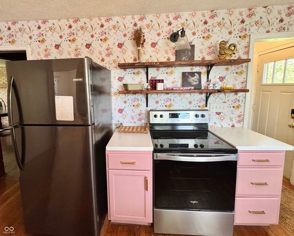 9994 E Taylor Avenue, Zionsville, IN 46077