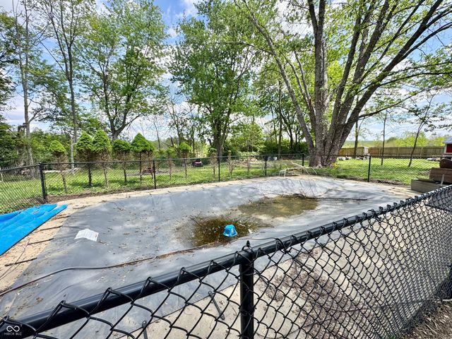 9994 E Taylor Avenue, Zionsville, IN 46077