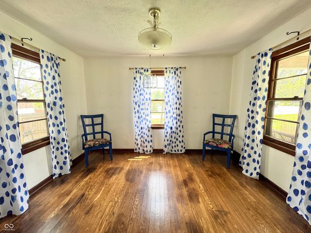 9994 E Taylor Avenue, Zionsville, IN 46077