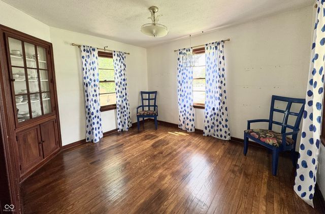 9994 E Taylor Avenue, Zionsville, IN 46077