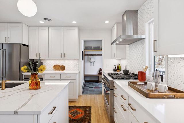 1790 Lake Street, Lauderdale, MN 55113