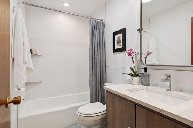 1790 Lake Street, Lauderdale, MN 55113