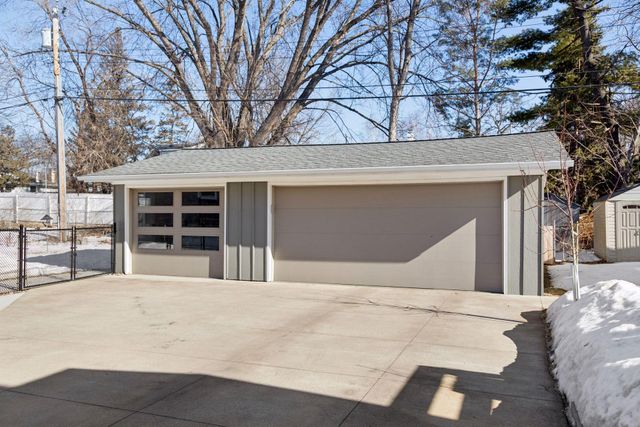 1790 Lake Street, Lauderdale, MN 55113