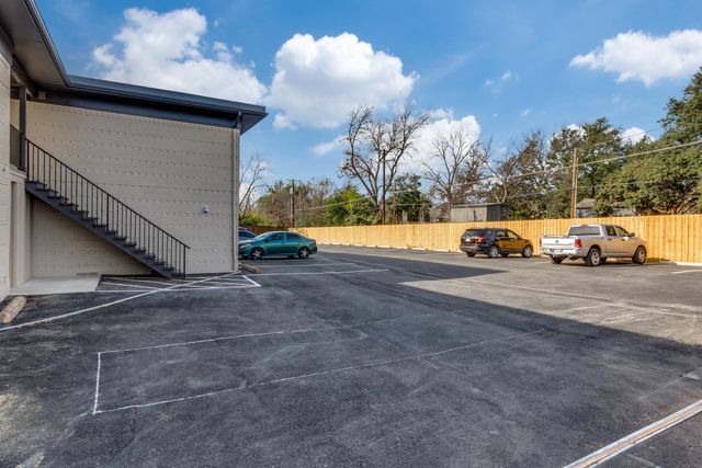 5917 Gaston Avenue 205, Dallas, TX 75214