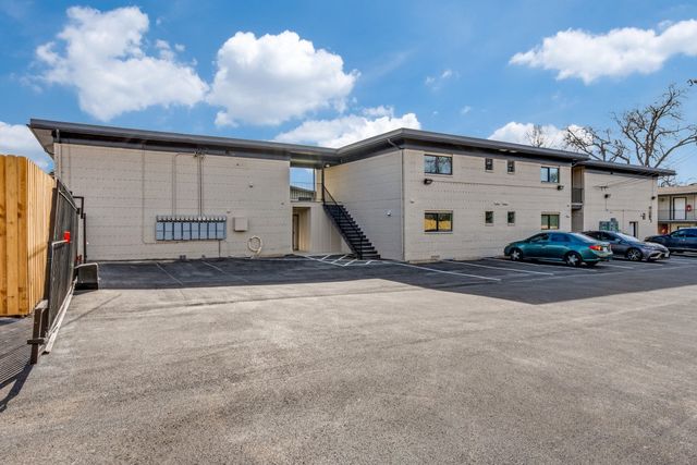 5917 Gaston Avenue 205, Dallas, TX 75214