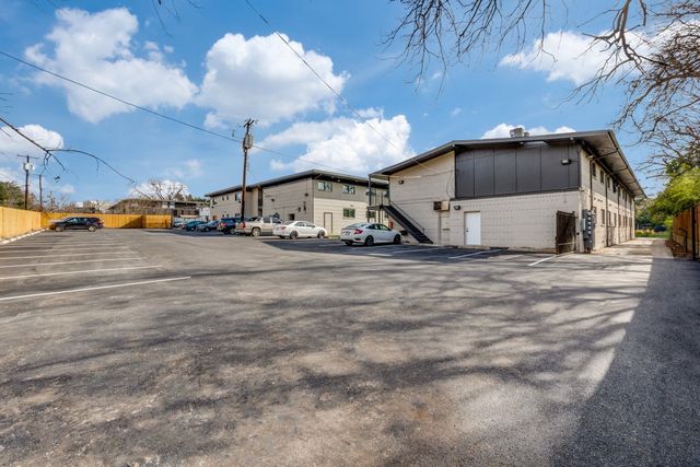 5917 Gaston Avenue 205, Dallas, TX 75214