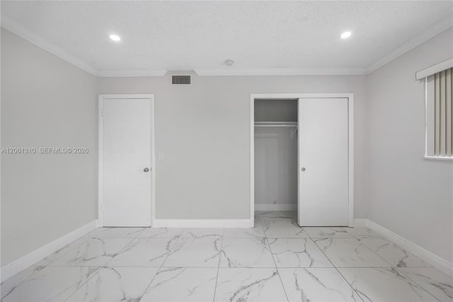 5450 Hollywood Blvd 203, Hollywood, FL 33021