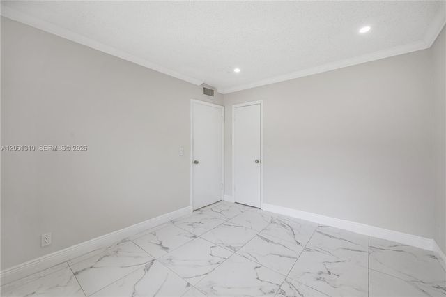 5450 Hollywood Blvd 203, Hollywood, FL 33021