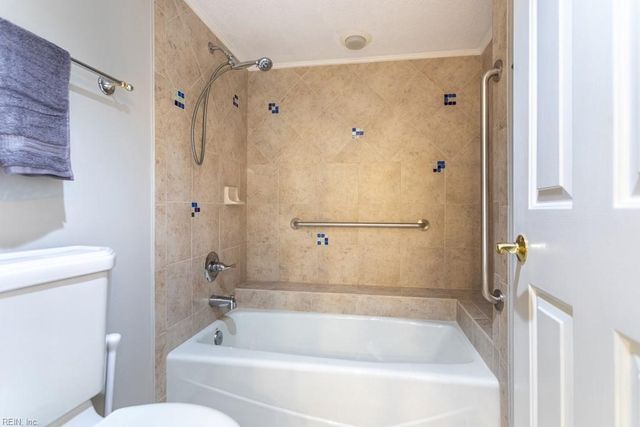 7501 River Rd Apt 2A, Newport News, VA 23607