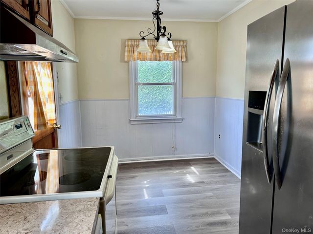 484 Chelsea Road, Oceanside, NY 11572