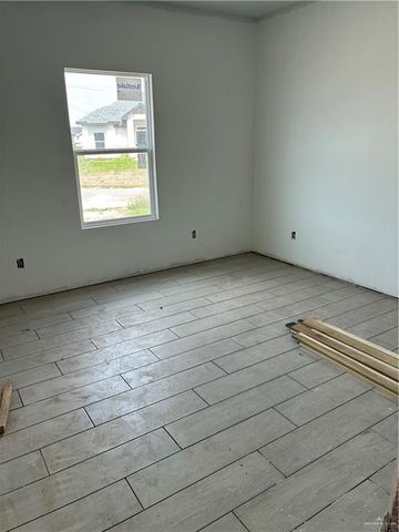 2956 Rio Red Circle Road, Edinburg, TX 78541