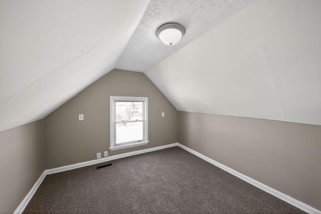 2117 6TH Avenue, Council Bluffs, IA 51501