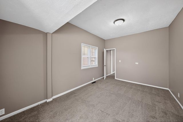 2117 6TH Avenue, Council Bluffs, IA 51501