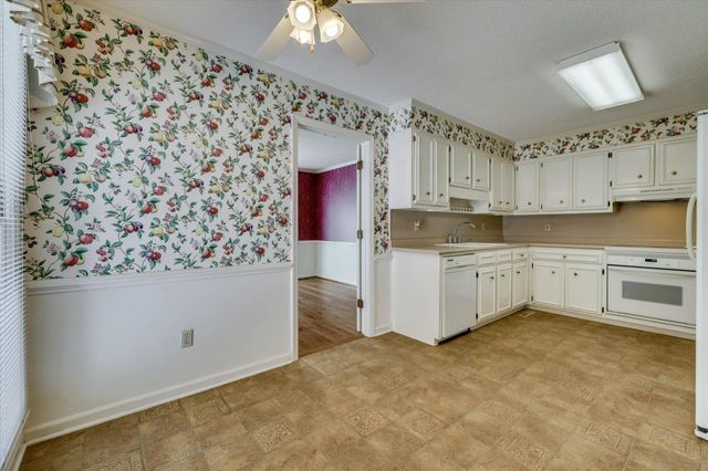 81 Woodlawn Lane, North Augusta, SC 29841