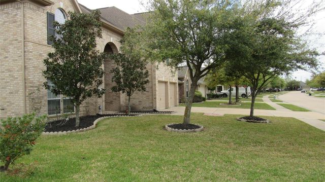 17615 Belwood Park Lane, Cypress, TX 77433