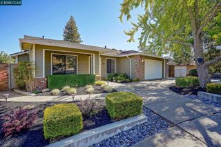 2411 Pinon Ct, Martinez, CA 94553