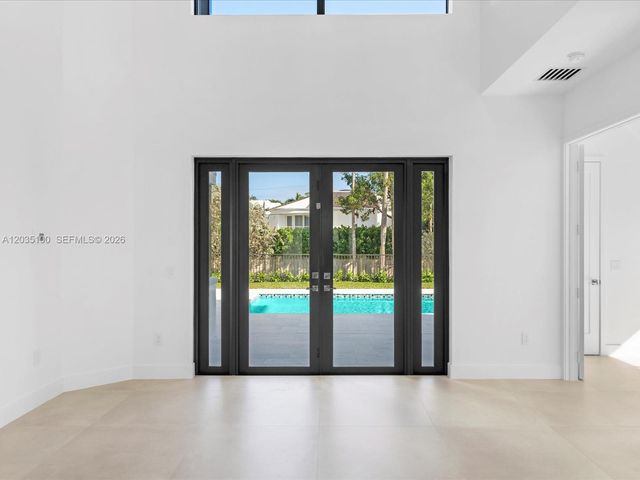 19701 NE 16th Place, Miami, FL 33179