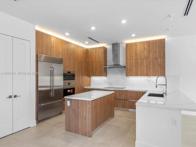 19701 NE 16th Place, Miami, FL 33179