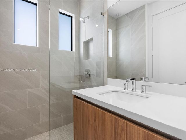 19701 NE 16th Place, Miami, FL 33179