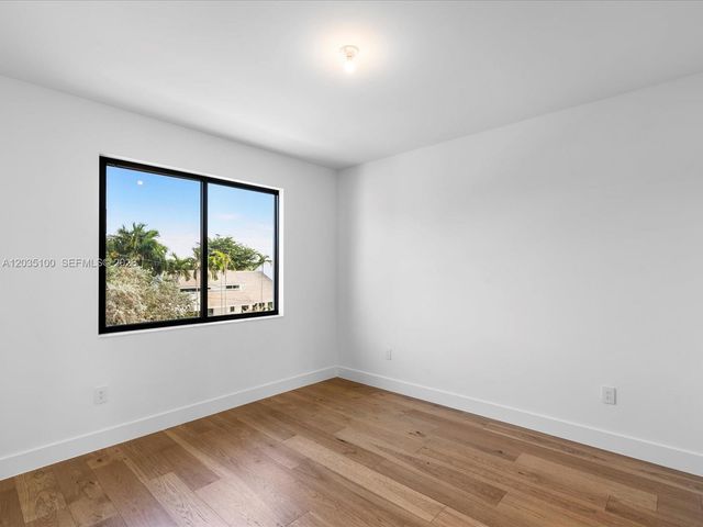 19701 NE 16th Place, Miami, FL 33179