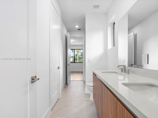 19701 NE 16th Place, Miami, FL 33179