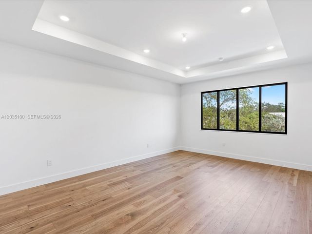 19701 NE 16th Place, Miami, FL 33179