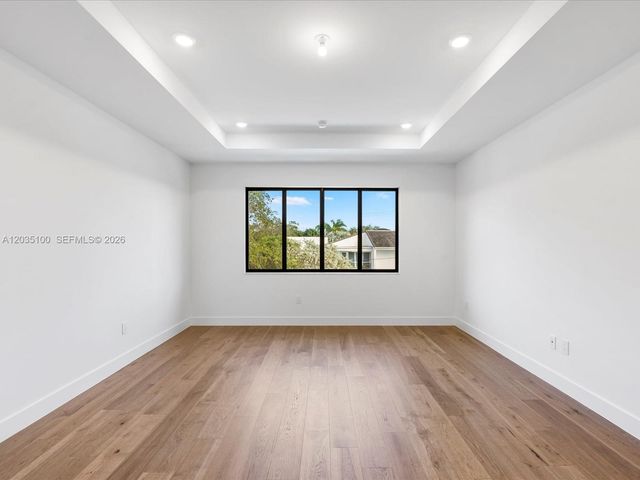 19701 NE 16th Place, Miami, FL 33179