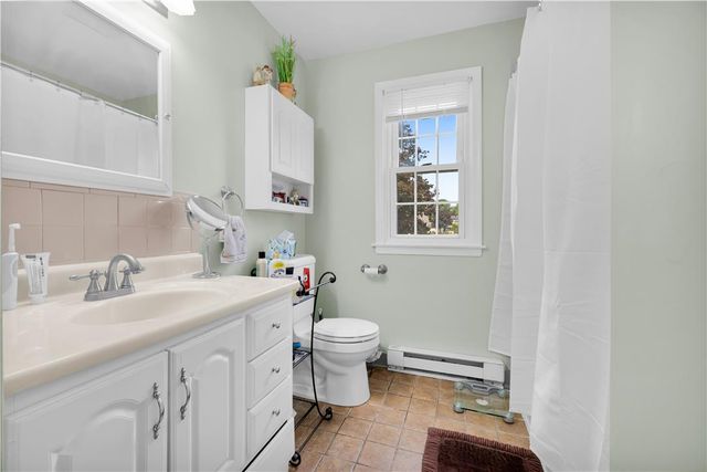 444 Georgetown Road, Lower Nazareth Twp, PA 18064