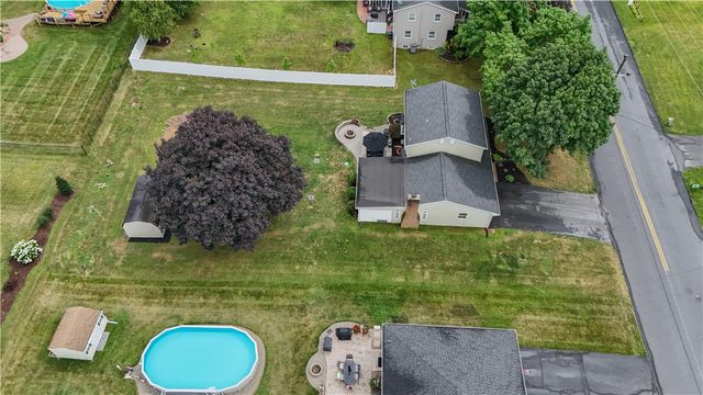444 Georgetown Road, Lower Nazareth Twp, PA 18064