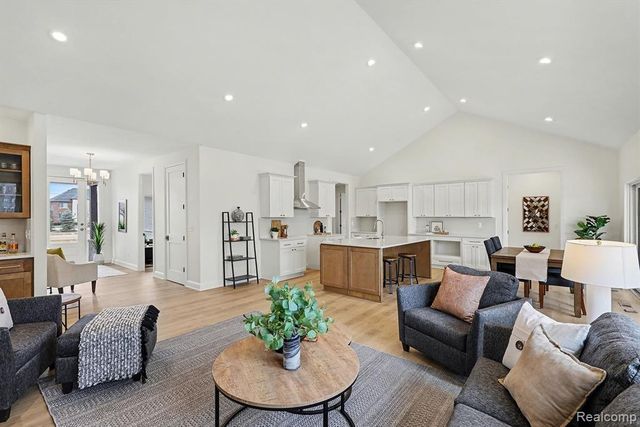 55390 Jewell Road, Shelby Twp, MI 48315