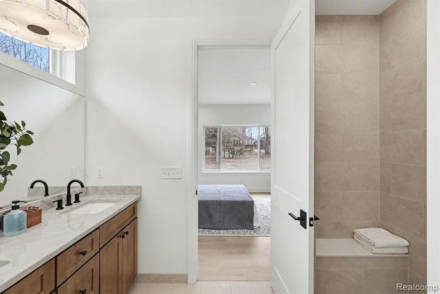 55390 Jewell Road, Shelby Twp, MI 48315