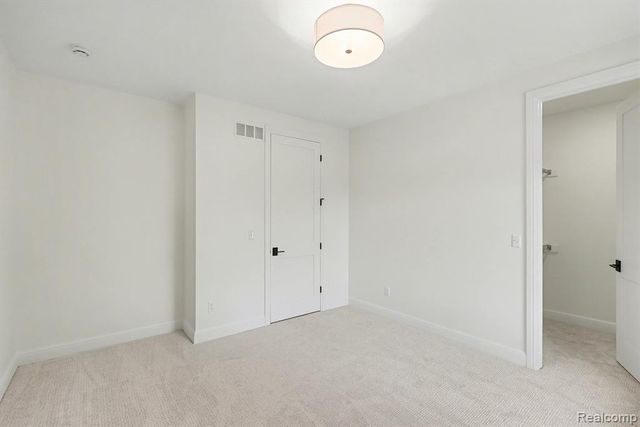 55390 Jewell Road, Shelby Twp, MI 48315